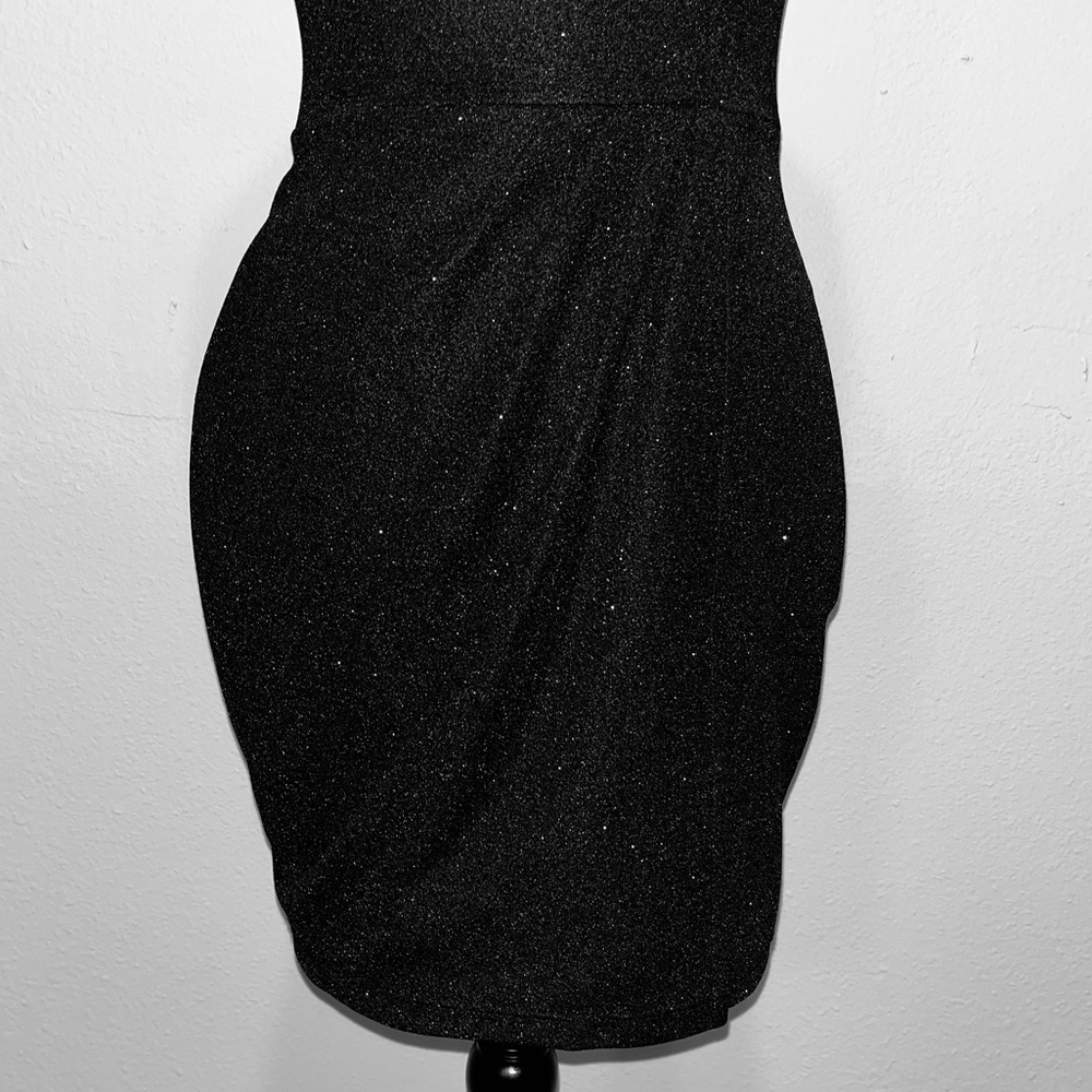 Black glittery party mini dress open back with lace - Picture 4 of 4